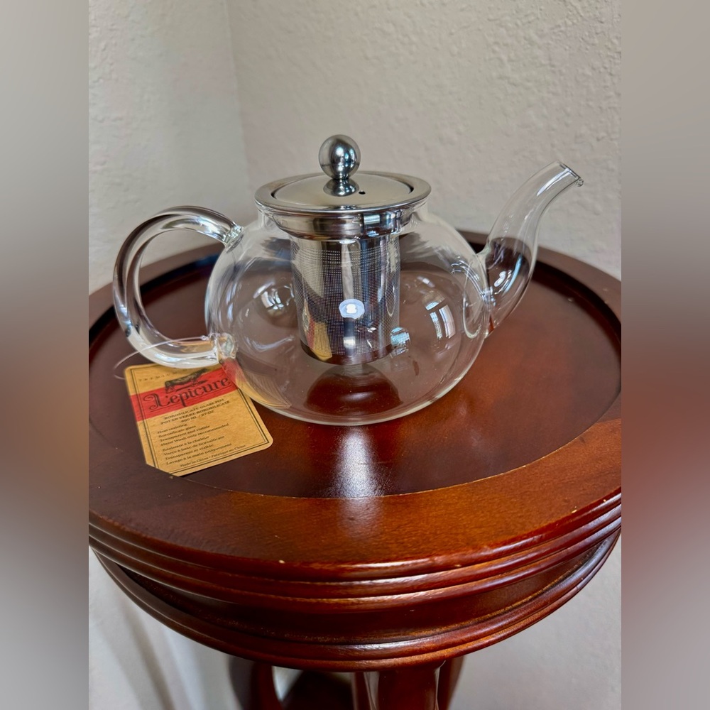 Transparent Glass Teapot with Silver Infuser